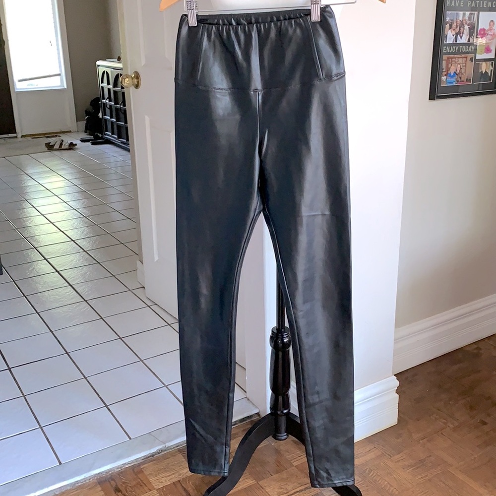 Aritzia Black Faux Leather Leggings